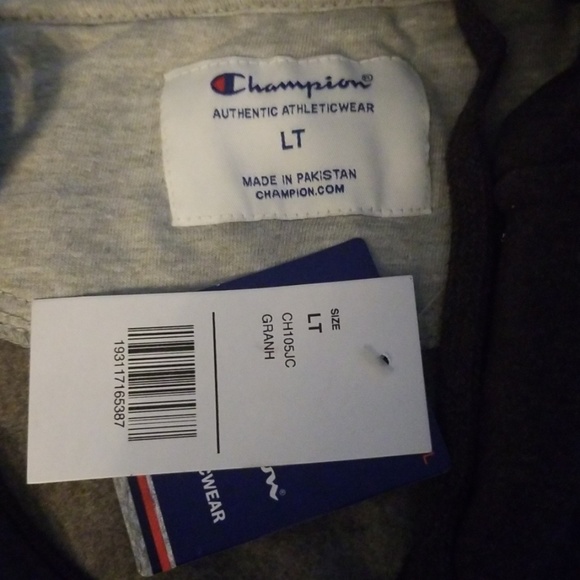 Champion sweatshirt - Picture 2 of 4